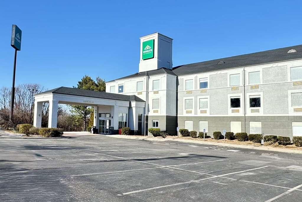 Wingate By Wyndham Dublin Near Claytor Lake State Park Екстер'єр фото